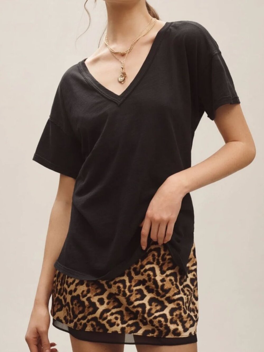NWOT PILCRO by Anthropologie Jordyn Black Cotton Slub V-Neck Tee sz XXS